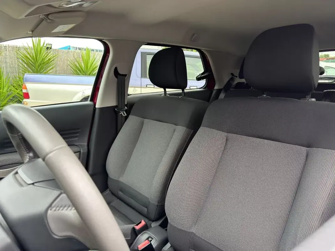 Citroën C4 Cactus 2016 - 11750 EUR, 90000 km - AUTO.MOTO.pt - 90000km - foto 6 de 24