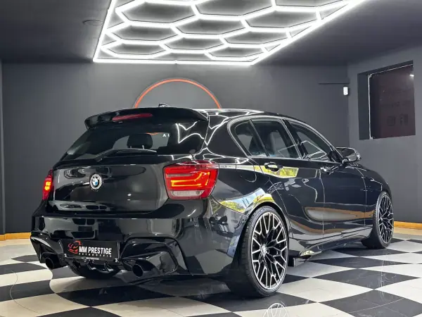 BMW 120 2012 - 15999 EUR, 182000 km - AUTO.MOTO.pt - 182000km - foto 17 de 25