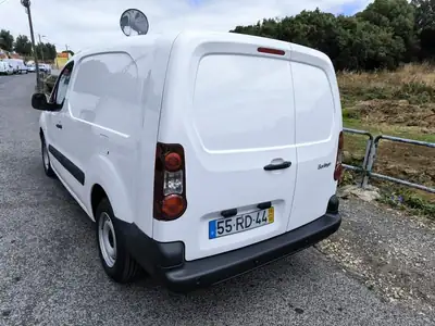 Citroën Berlingo 1.6 HDI L2 3L FRIO + ISOTERMICA 2016 - 14950 EUR, 292742 km - AUTO.MOTO.pt - 292742km - foto 3 de 43