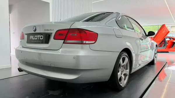 BMW 320 2007 - 13990 EUR, 175425 km - AUTO.MOTO.pt - 175425km - foto 7 de 24