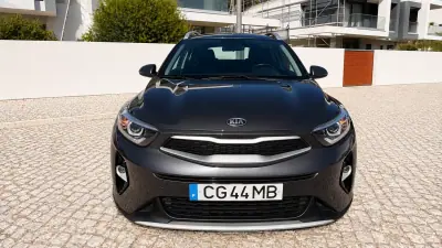 Kia Stonic 2020 - 13990 EUR, 94712 km - AUTO.MOTO.pt - 94712km - foto 3 de 16