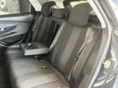 Peugeot 3008 2017 - 13800 EUR, 195973 km - AUTO.MOTO.pt - 195973km - foto 21 de 22
