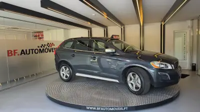 Volvo XC 60 2010 - 15900 EUR, 176365 km - AUTO.MOTO.pt - 176365km - foto 9 de 55