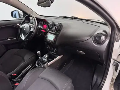 Alfa Romeo MiTo 2016 - 9250 EUR, 104000 km - AUTO.MOTO.pt - 104000km - foto 50 de 55