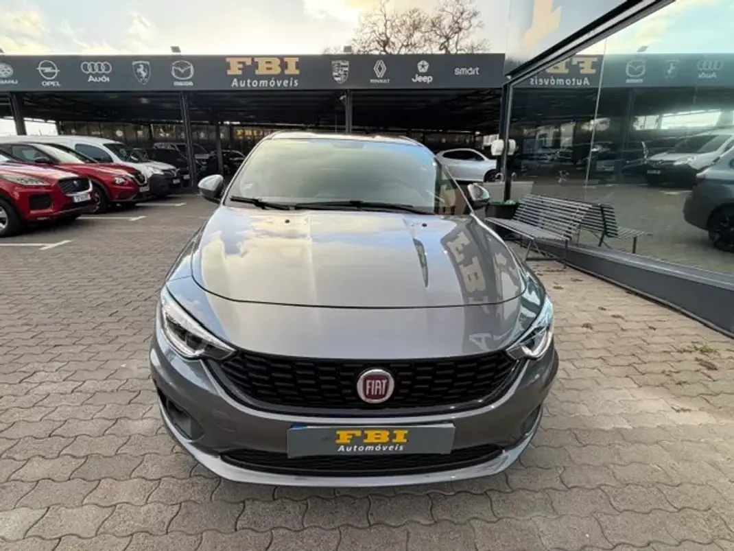 Fiat Tipo 2021 - 14900 EUR, 88000 km - AUTO.MOTO.pt - 88000km - foto 5 de 12