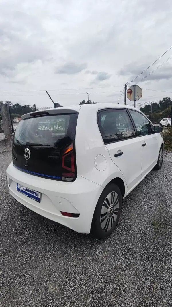 Volkswagen e-Up! 2020 - 11998 EUR, 0 km - AUTO.MOTO.pt - foto 20 de 23
