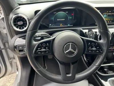 Mercedes-Benz A 180 2020 - 23000 EUR, 147000 km - AUTO.MOTO.pt - 147000km - foto 14 de 19