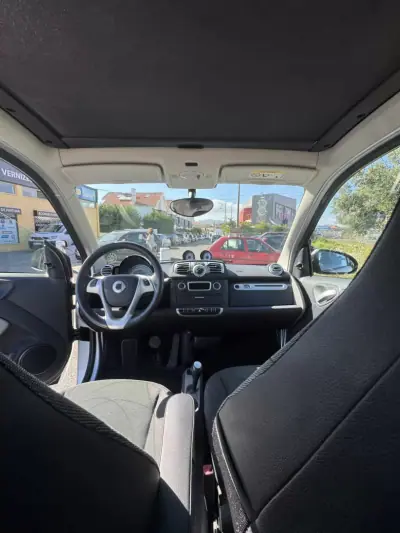 Smart ForTwo Coupé 2014 - 8480 EUR, 44000 km - AUTO.MOTO.pt - 44000km - foto 2 de 4