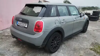 MINI 5 Portas 2016 - 8999 EUR, 224000 km - AUTO.MOTO.pt - 224000km - foto 5 de 32