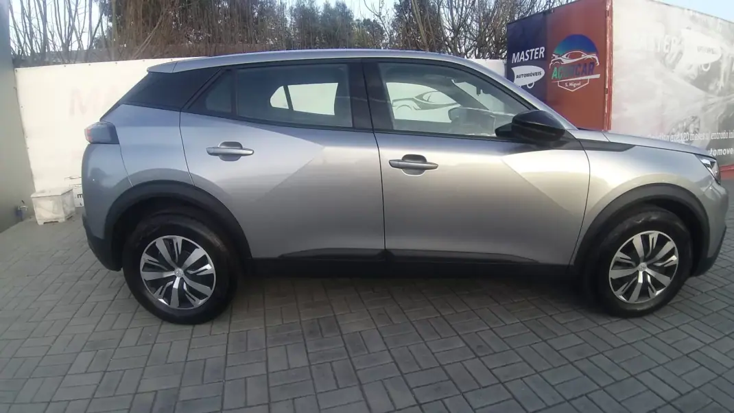 Peugeot 2008 2023 - 18250 EUR, 30000 km - AUTO.MOTO.pt - 30000km - foto 14 de 44