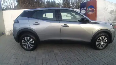 Peugeot 2008 2023 - 18250 EUR, 30000 km - AUTO.MOTO.pt - 30000km - foto 14 de 44