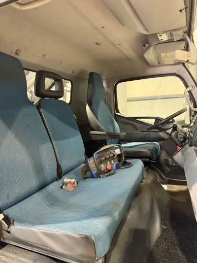 Mitsubishi Canter 3 C 15 2013 - 42900 EUR, 215000 km - AUTO.MOTO.pt - 215000km - foto 27 de 36