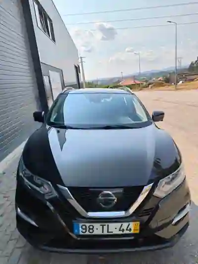 Nissan Qashqai 2017 - 15900 EUR, 175000 km - AUTO.MOTO.pt - 175000km - foto 4 de 6