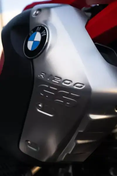 BMW R 12 Base 2010 - 9800 EUR, 50000 km - AUTO.MOTO.pt - 50000km - foto 6 de 20