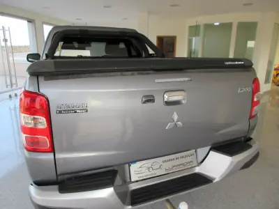 Mitsubishi L200 2017 - 23500 EUR, 180000 km - foto 6 de 25