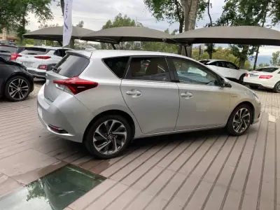 Toyota Auris 2016 - 16750 EUR, 90000 km - AUTO.MOTO.pt - 90000km - foto 6 de 21