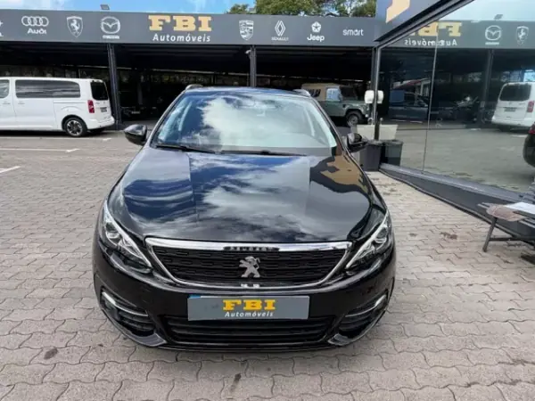 Peugeot 308 SW 2020 - 14900 EUR, 76690 km - AUTO.MOTO.pt - 76690km - foto 5 de 12