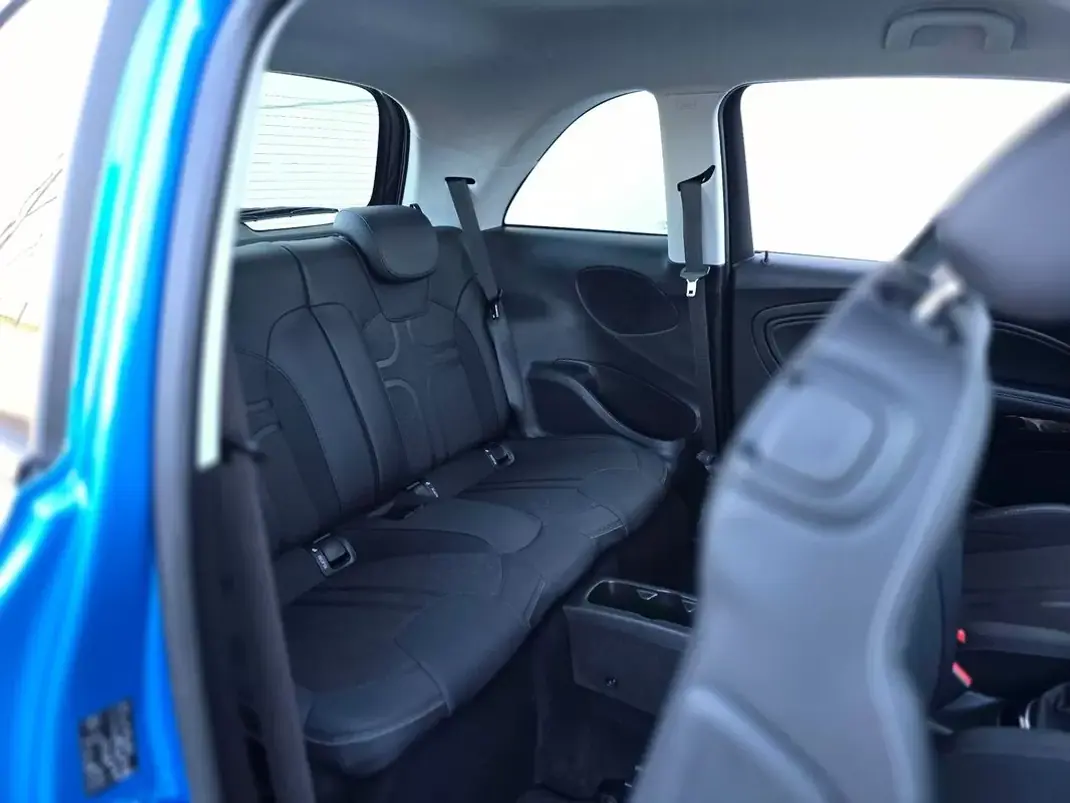 Opel Adam 2019 - 11900 EUR, 38000 km - AUTO.MOTO.pt - 38000km - foto 32 de 36