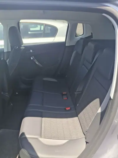 Peugeot 2008 2019 - 14950 EUR, 130100 km - AUTO.MOTO.pt - 130100km - foto 8 de 15