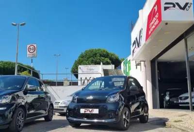 Smart Fortwo Cabrio 2021 - 13990 EUR, 59000 km - AUTO.MOTO.pt - 59000km - foto 36 de 37