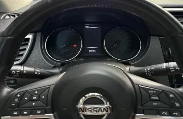 Nissan Qashqai 2018 - 15950 EUR, 158434 km - AUTO.MOTO.pt - 158434km - foto 10 de 27