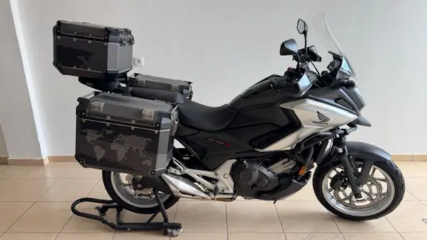 Honda NC750XA 2017 — foto 2 de 12