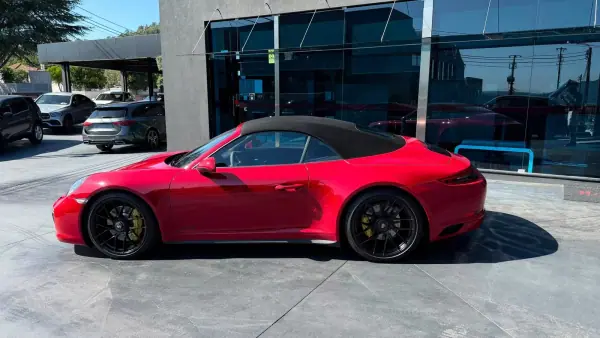 Porsche 911 2017 - 125000 EUR, 92000 km - AUTO.MOTO.pt - 92000km - foto 6 de 14