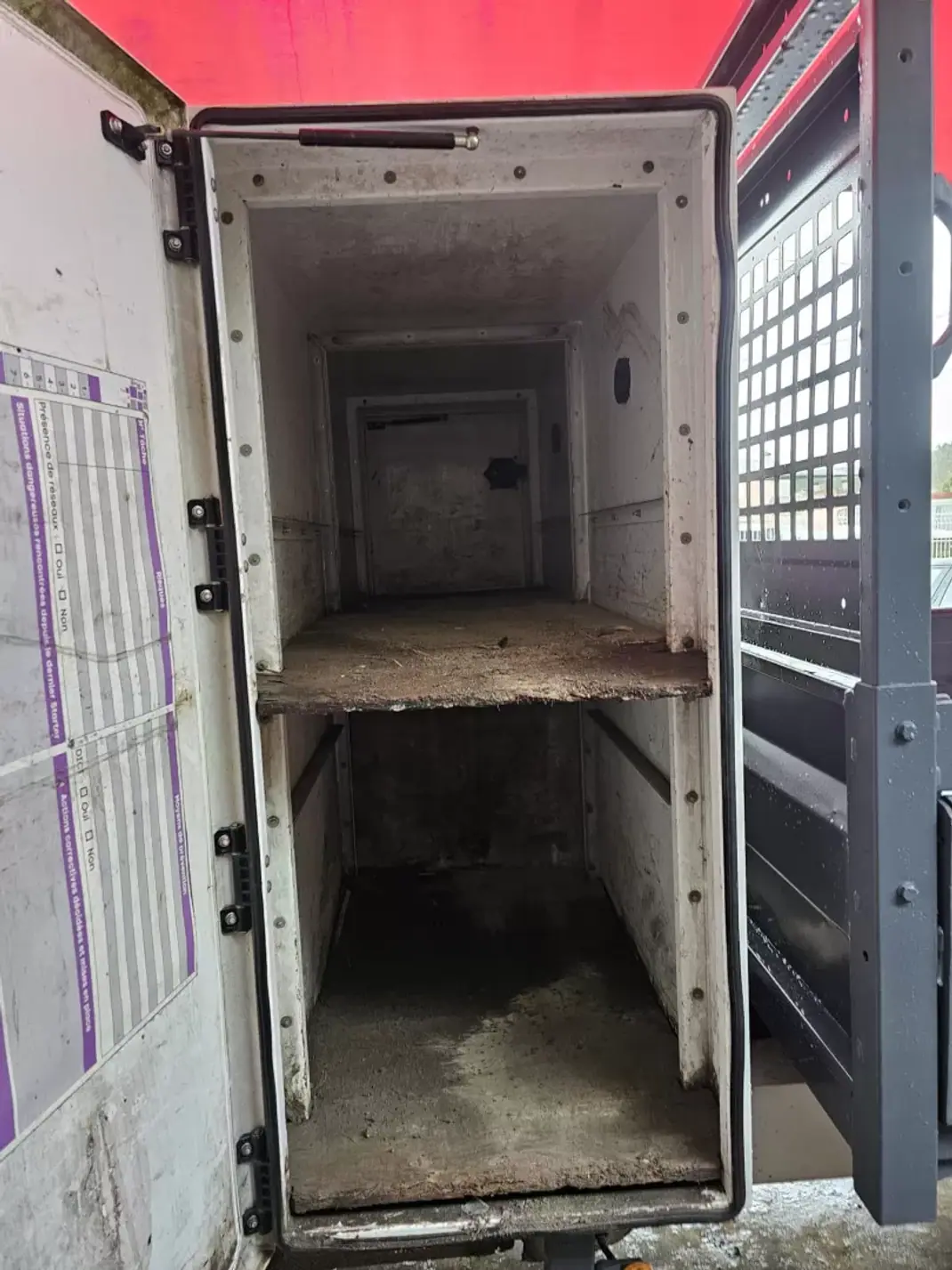 Renault Master 2019 - 18999 EUR, 133000 km - AUTO.MOTO.pt - 133000km - foto 10 de 14