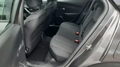 Peugeot 2008 2020 - 13480 EUR, 103553 km - AUTO.MOTO.pt - 103553km - foto 7 de 43