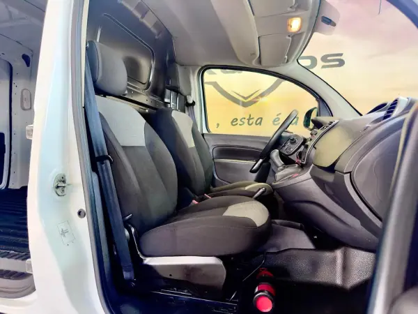 Renault KANGOO 1.5 BLUE DCI 3LUG EDITION ONE 2019 - 11500 EUR, 161094 km - AUTO.MOTO.pt - 161094km - foto 16 de 25