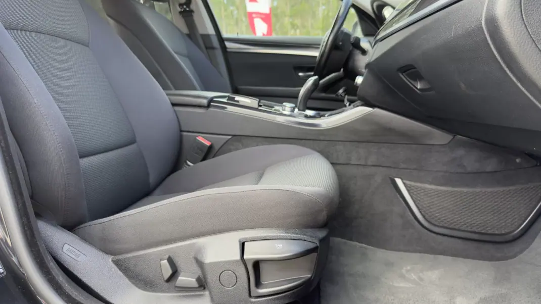 BMW 520 2013 - 16500 EUR, 244000 km - AUTO.MOTO.pt - 244000km - foto 24 de 47