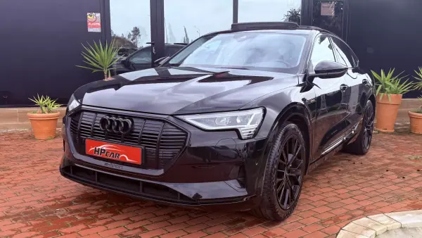 Audi e-tron Sportback 2020 - 31990 EUR, 80000 km - AUTO.MOTO.pt - 80000km - foto 23 de 43