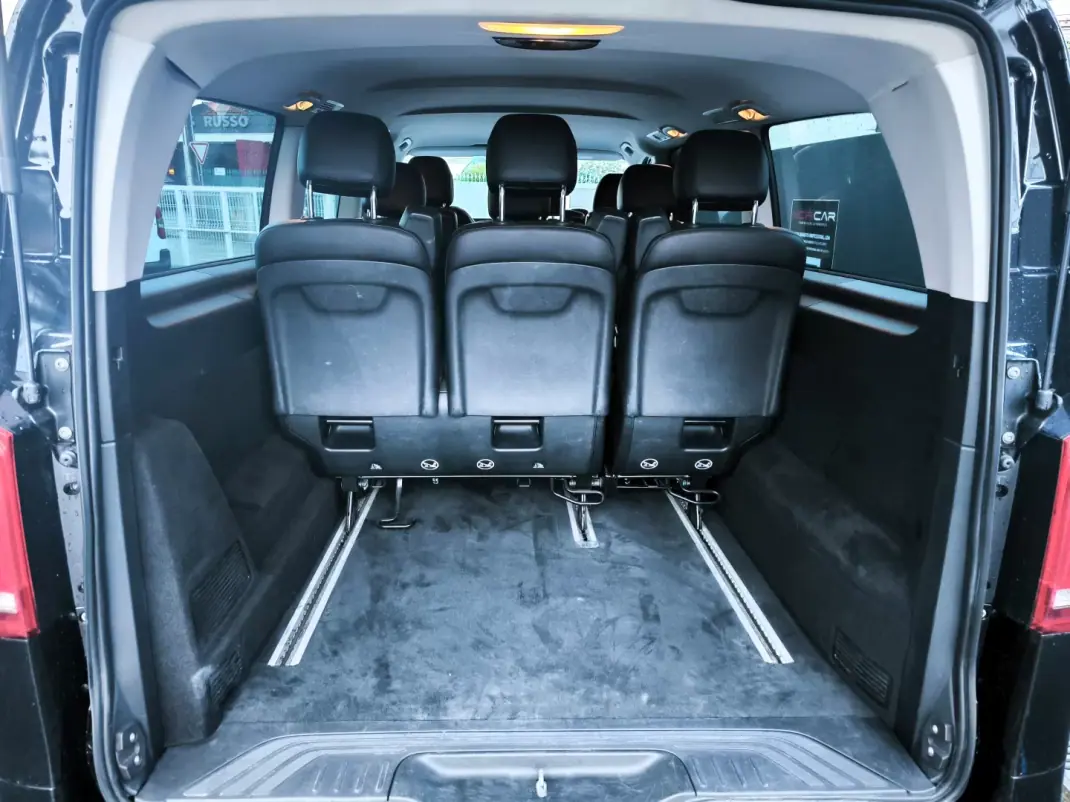 Mercedes-Benz Vito Tourer 2022 - 47950 EUR, 98000 km - AUTO.MOTO.pt - 98000km - foto 9 de 12