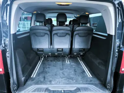 Mercedes-Benz Vito Tourer 2022 - 47950 EUR, 98000 km - AUTO.MOTO.pt - 98000km - foto 9 de 12