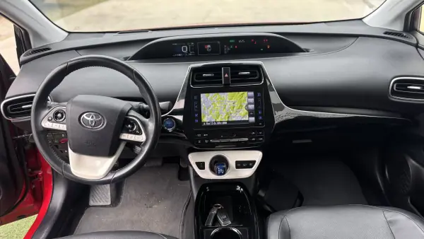 Toyota Prius 2019 - 19900 EUR, 111000 km - AUTO.MOTO.pt - 111000km - foto 9 de 21
