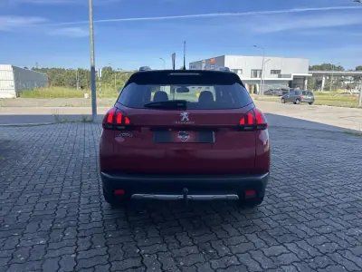 Peugeot 2008 2019 - 13990 EUR, 146000 km - AUTO.MOTO.pt - 146000km - foto 6 de 22