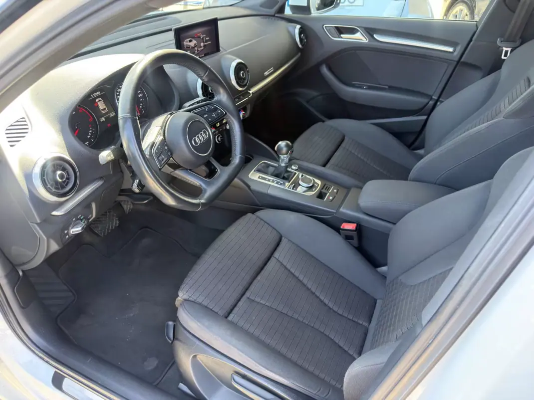 Audi A3 Sportback 2018 - 18500 EUR, 135000 km - AUTO.MOTO.pt - 135000km - foto 15 de 23