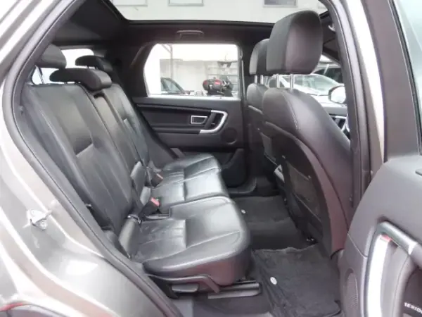 Land Rover Discovery Sport 2017 - 22500 EUR, 165585 km - AUTO.MOTO.pt - 165585km - foto 30 de 37
