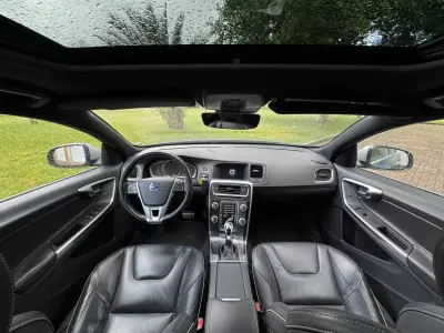 Volvo V60 2015 - 15965 EUR, 271000 km - AUTO.MOTO.pt - 271000km - foto 9 de 22