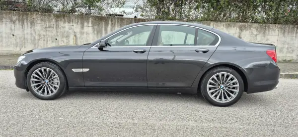 BMW 730 2009 - 13750 EUR, 304000 km - AUTO.MOTO.pt - 304000km - foto 4 de 44