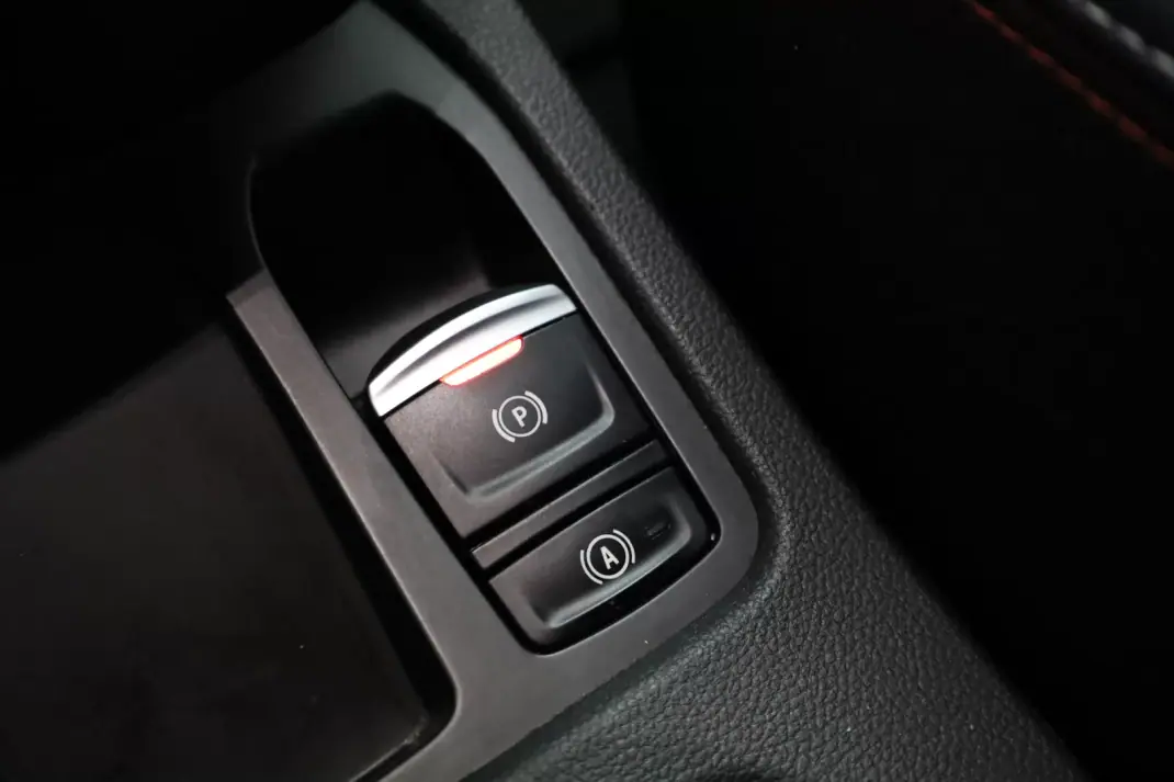 Renault Clio 2023 - 15950 EUR, 52147 km - AUTO.MOTO.pt - 52147km - foto 36 de 45