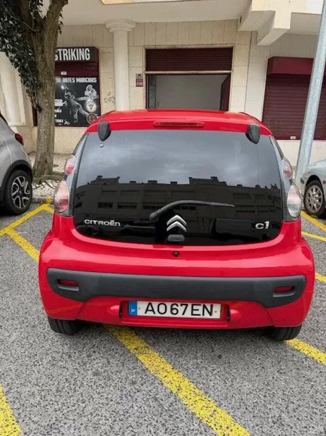 Citroën C1 2012 - 5500 EUR, 140000 km - AUTO.MOTO.pt - 140000km - foto 10 de 19