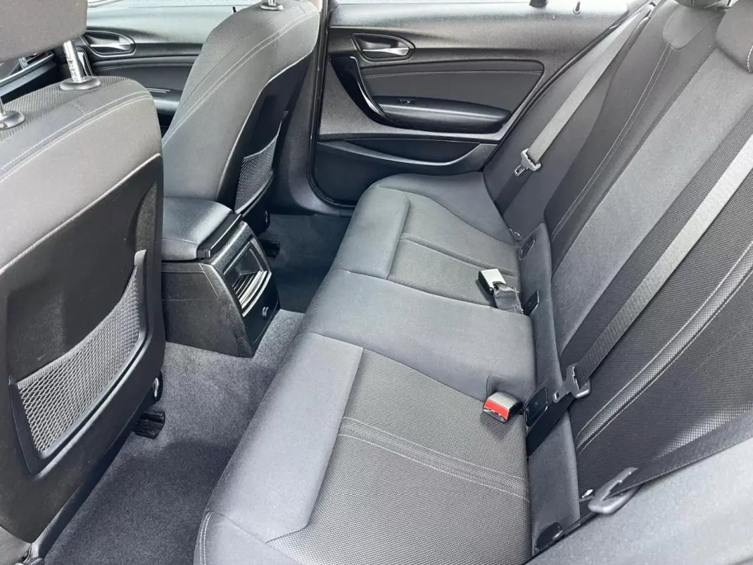 BMW 116 2017 - 15900 EUR, 153200 km - AUTO.MOTO.pt - 153200km - foto 10 de 14