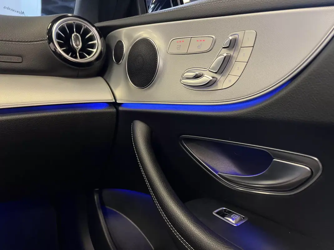 Mercedes-Benz E 220 2018 - 47990 EUR, 95000 km - AUTO.MOTO.pt - 95000km - foto 20 de 47
