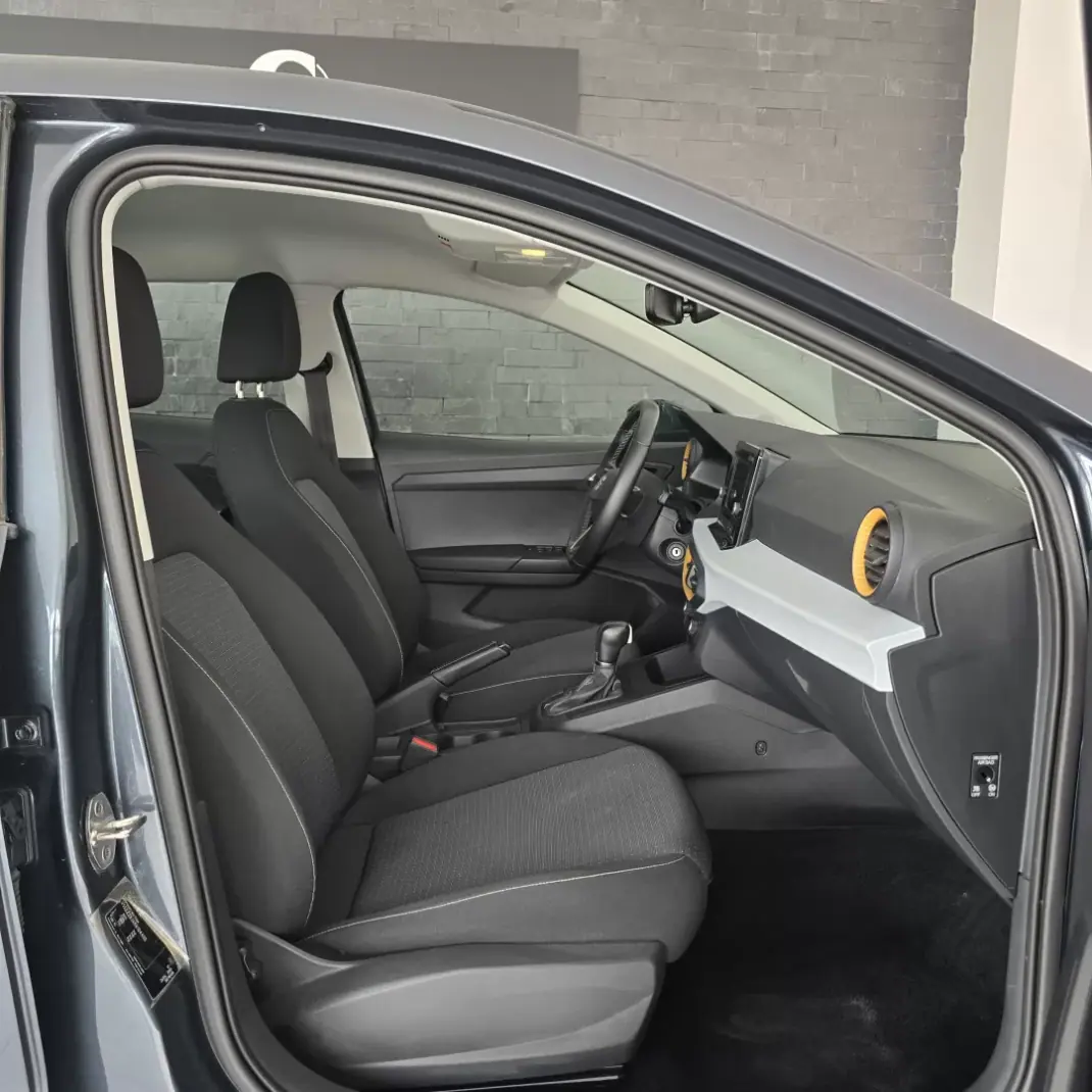 SEAT Ibiza 2024 - 16950 EUR, 66871 km - AUTO.MOTO.pt - 66871km - foto 8 de 32