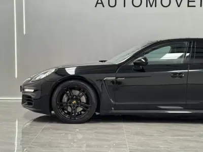 Porsche Panamera 2015 - 33990 EUR, 247000 km - AUTO.MOTO.pt - 247000km - foto 5 de 44
