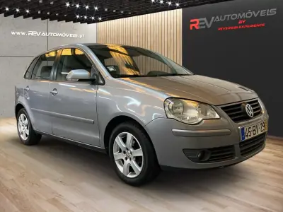 Volkswagen Polo 2006 - 3950 EUR, 181000 km - AUTO.MOTO.pt - 181000km - foto 2 de 19