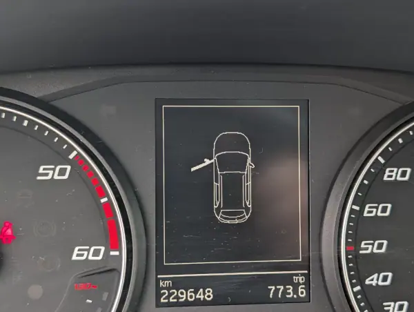 SEAT Arona 2019 - 10500 EUR, 229648 km - AUTO.MOTO.pt - 229648km - foto 22 de 23