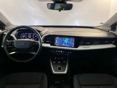 Audi Q4 e-tron 2023 - 29500 EUR, 69000 km - AUTO.MOTO.pt - 69000km - foto 3 de 35