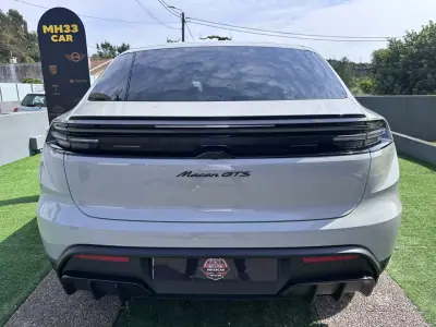 Porsche Macan 2026 - 129000 EUR, 2200 km - AUTO.MOTO.pt - 2200km - foto 10 de 85